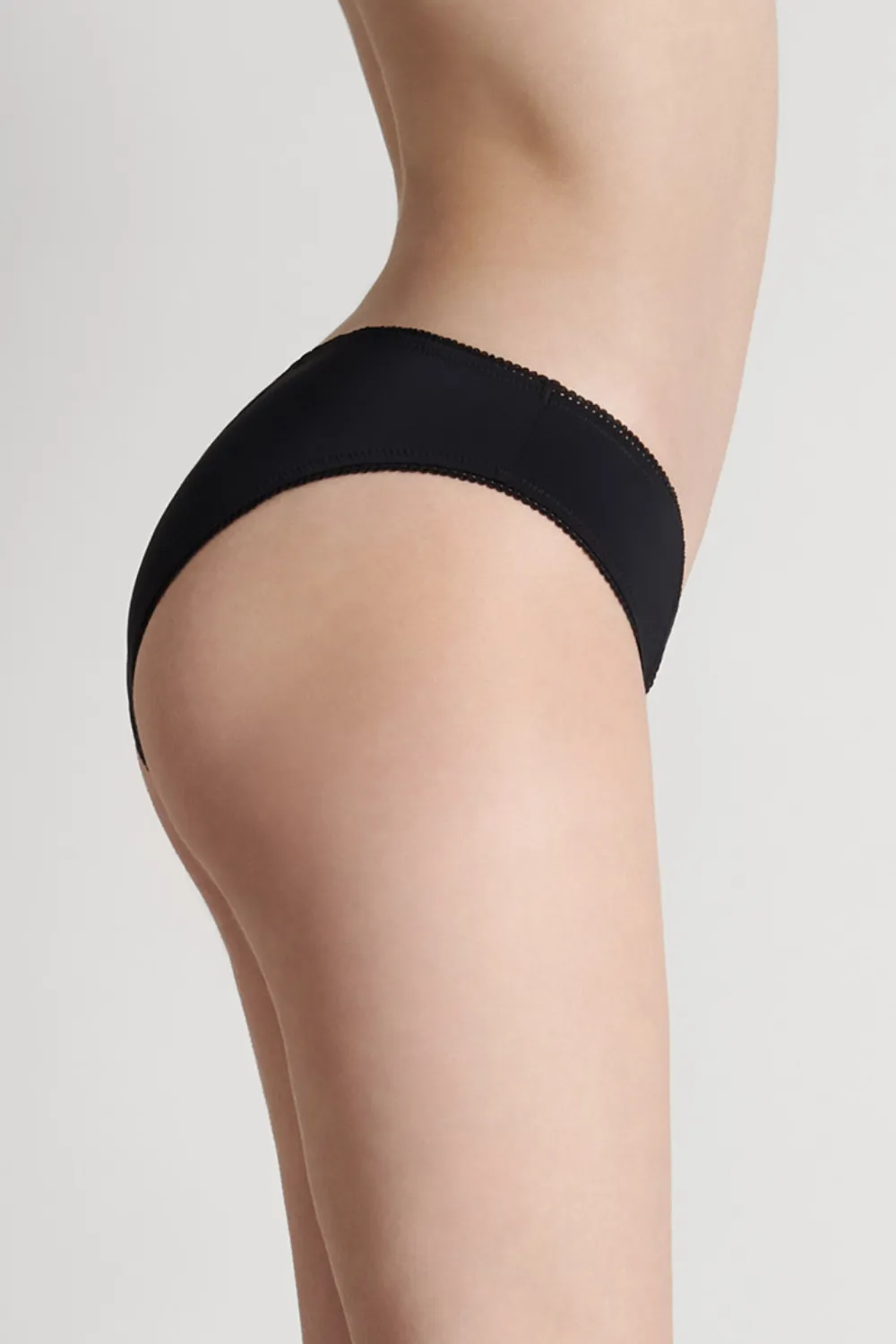 Le Petit Secret Black Open Brief